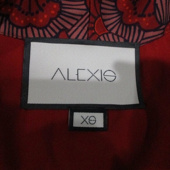 Alexis Sleeveless Button Front Shift Dress - Picture 5 of 6